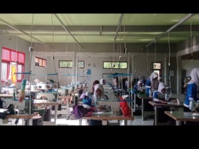Lab Desain Produksi busana