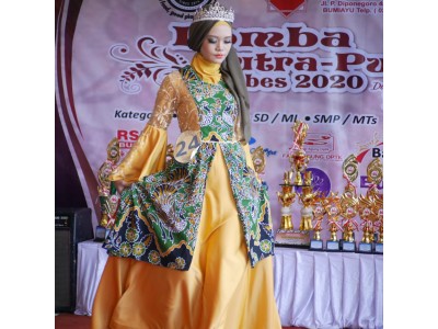 Lomba putra putri batik se Kab Brebes di Jong Cafe Paguyangan